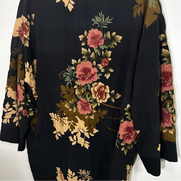 Anthropologie black floral top - Picture 6 of 7